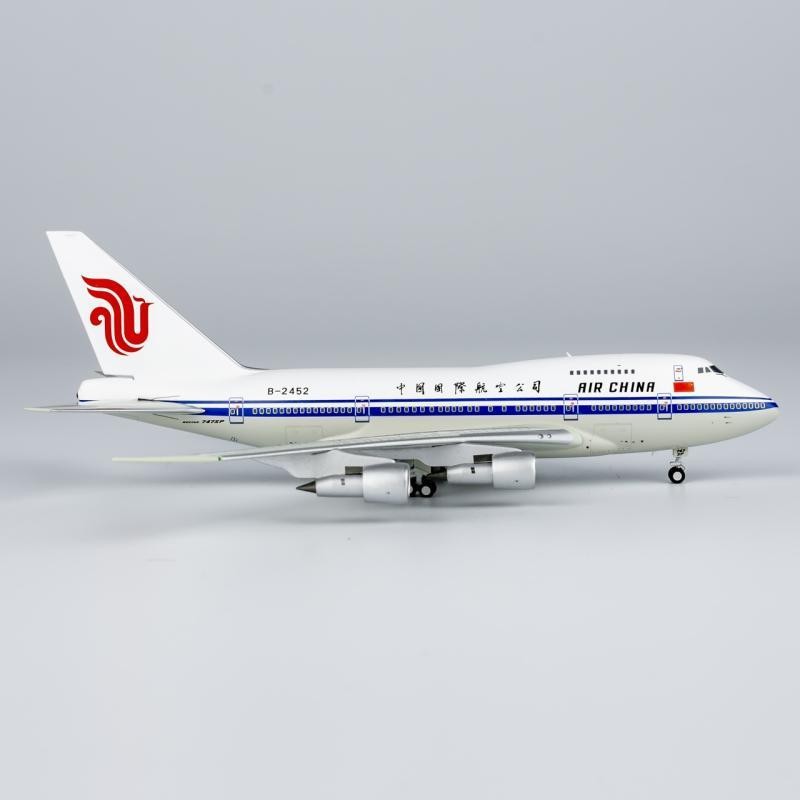 พร้อมสต็อก NG ยี่ห้อ 1: 400 China International Airlines B747SP B-2452 โมเดลเครื่องบินโลหะผสม