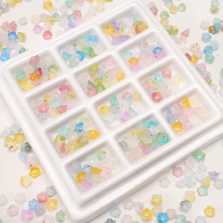 ลูกปัดดอกไม้เล็กไล่สีทองวาว 6x3mm 100 ชิ้น สำหรับ DIY งานเครื่องประดับทำสร้อยดอกไม้ สร้อยข้อมือ และสร้อยคอ