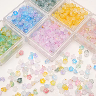 ลูกปัดดอกไม้เล็กไล่สีทองวาว 6x3mm 100 ชิ้น สำหรับ DIY งานเครื่องประดับทำสร้อยดอกไม้ สร้อยข้อมือ และสร้อยคอ