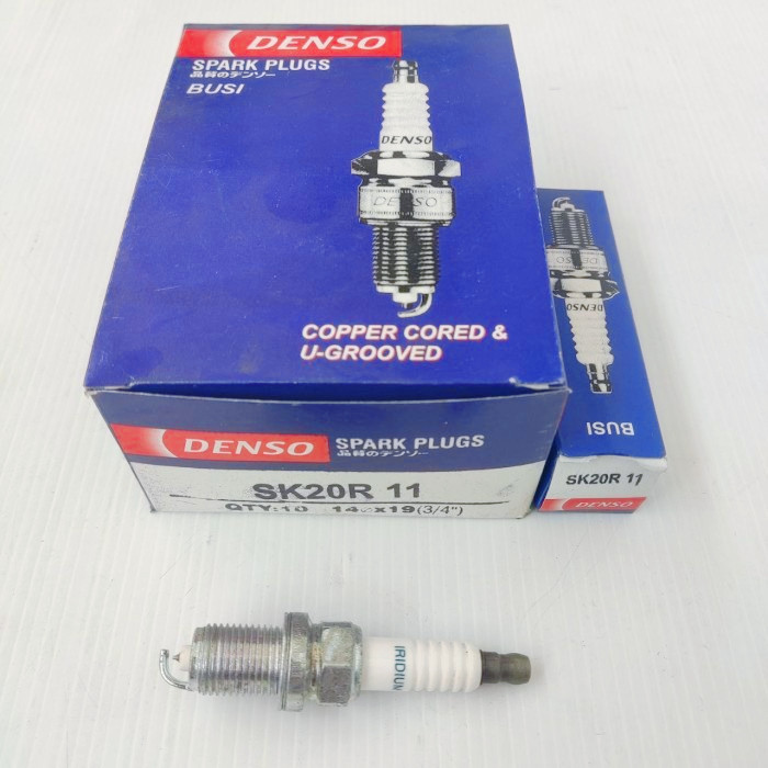 หัวเทียน Denso Iridium SK20R11 Alphard Camry Harrier Velfire