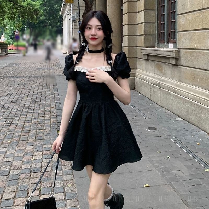 6RSL ชุดเดรสลูกไม้ฝรั่งเศสแบบไม่มีหลัง คอเหลี่ยม แขนพัฟ ชุดเดรสสั้นที่มีเอวเข้ารูป