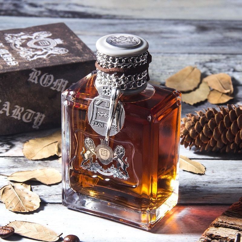 ผู้ชายน้ําหอมคําสกปรกธรรมชาติยาวนานสดนักเรียนพรรคไม้น้ําหอมรถน้ํามันหอมระเหย#男士香水脏话自然持久清新学生党木质调香水车载香