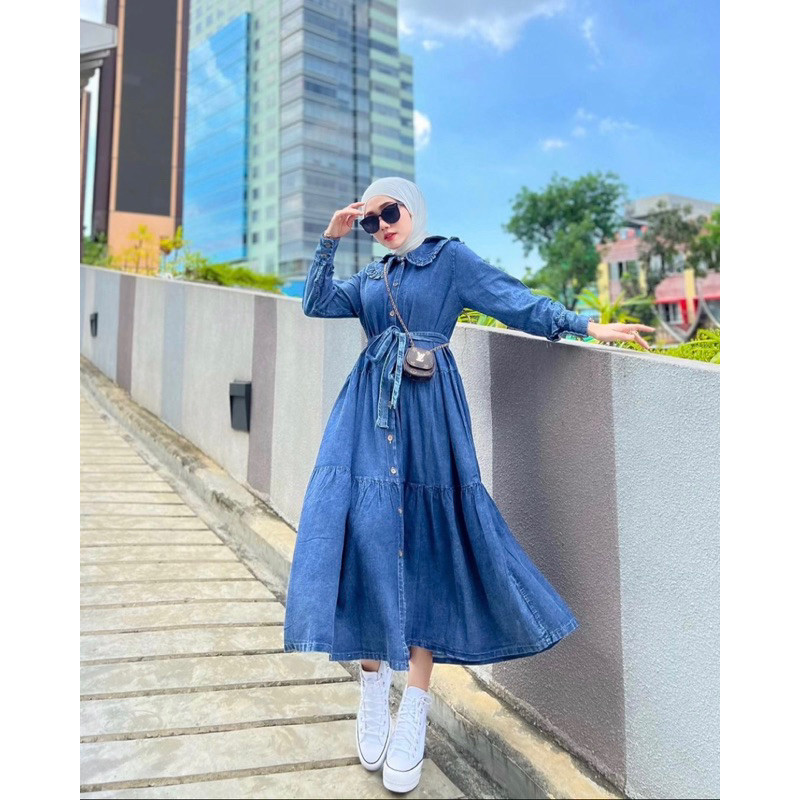 Z5 Vienna Denim Midi Dress วัสดุพรีเมี่ยมเย็น