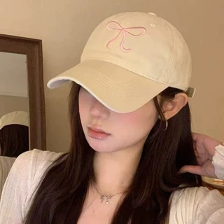หมวกแก๊ปเบสบอล งานปัก ปีกโบว์ หมวกเท่ๆ ทำให้หน้าดูเล็กลง ปรับขนาดรอบได้ มีหลายสีให้เลือก