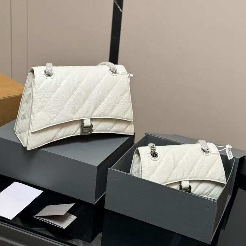 1:12023 กระเป๋าโซ่จีบใหม่จาก Balenciaga ฤดูใบไม้ผลิ/ฤดูร้อน กระเป๋าหนังวัวชั้นบน กระเป๋าทรงนาฬิกาทรา