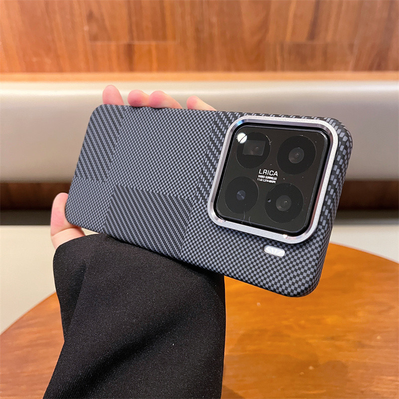 สำหรับ Xiaomi 15 Ultra 15 Pro 14 Pro เคสโทรศัพท์แม่เหล็กแบบบางพิมพ์ลายคาร์บอนไฟเบอร์ ชาร์จไร้สาย แข็งแรงกันกระแทก