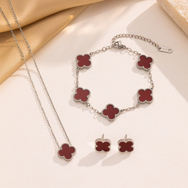 18K ทองสองด้าน Fritillaria สี่ใบโคลเวอร์เครื่องประดับไทเทเนียมเหล็กเงิน13mm แฟชั่นแมทช์ง่ายสร้อยข้อม