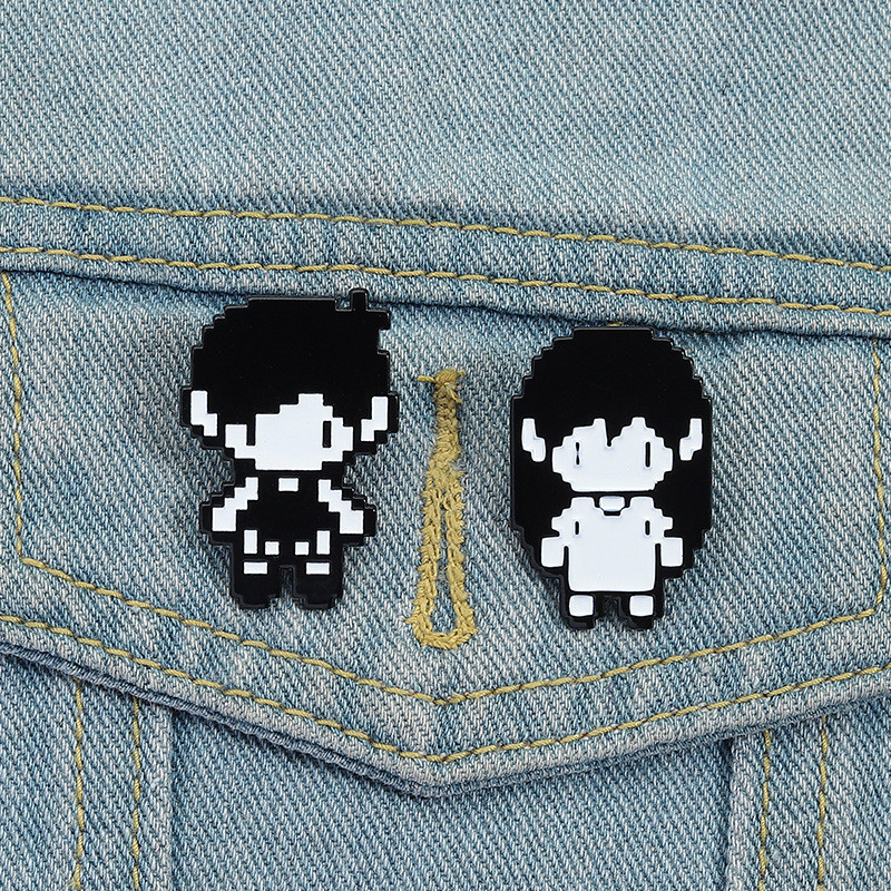 .Black White Pixel Villain Game OMORI เข็มกลัดป้ายโลหะ