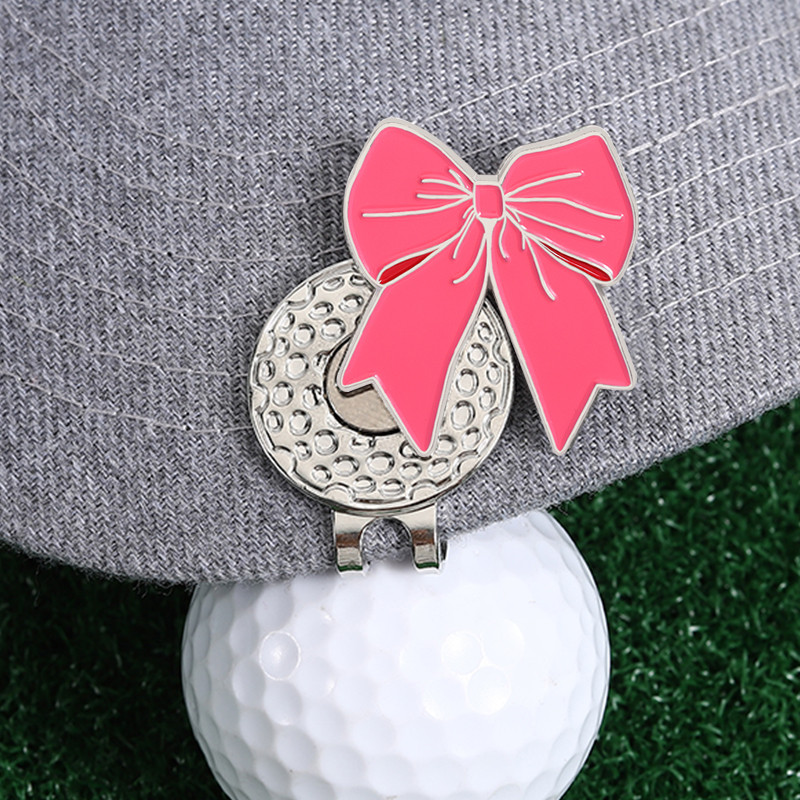 สีชมพู Bownot Golf Maker ป้ายโลหะเบสบอลหมวกคลิปแฟชั่นตกแต่งเครื่องประดับของขวัญสำหรับคนรักกอล์ฟ