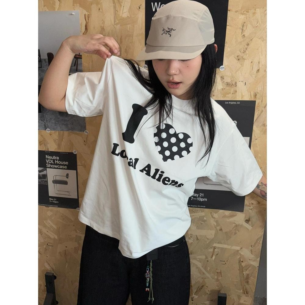 (จัดส่งตลอด 24 ชั่วโมง)เสื้อยืด Oversize เสื้อยืดลายข้อความ I Love Local Aliens สไตล์วินเทจมินิมอล ผ้าคอตตอน 100% – โปรปัง