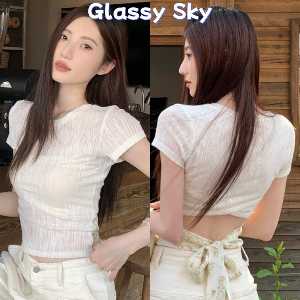 Glassy Sky💖พร้อมส่ง💖 เสื้อยืดครอปสั้น คอกลม ผ้าไหมพรมสีครีมใส่ง่าย สไตล์ลำลอง เข้ารูป (8K179)