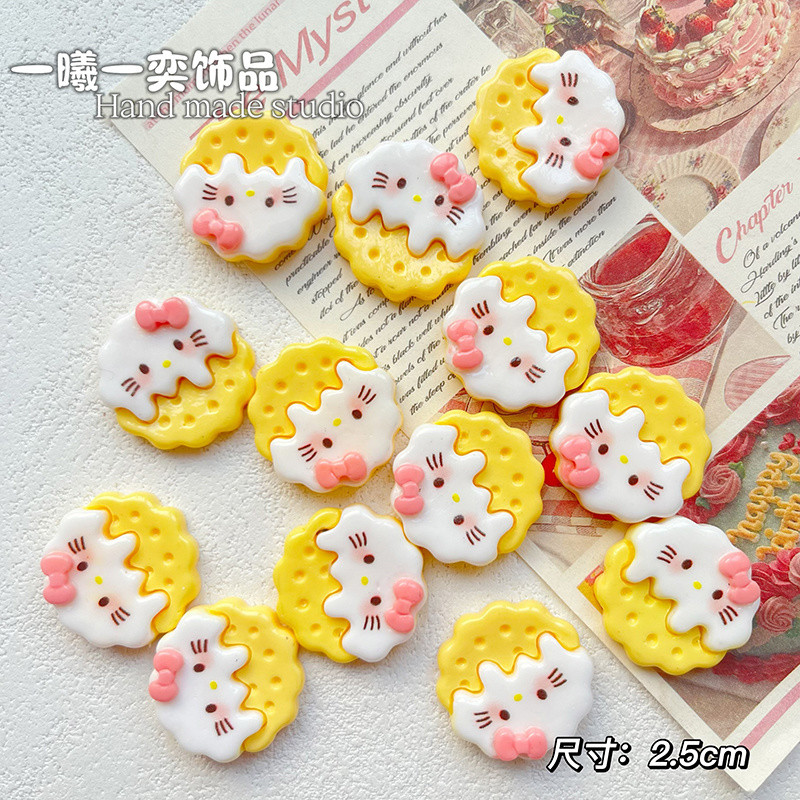[100 ชิ้นในสต็อก] อุปกรณ์เรซินคุกกี้ช็อกโกแลตนม แมวคิตตี้ DIY กาวครีม เคสโทรศัพท์ กิ๊บติดผม หมวก ถุงมือ เครื่องประดับ ราคา ถูกที่สุด ดีลบีเคเค แกลเลอรีภาพที่ 9