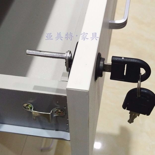 ล็อคตู้ ลิ้นชักสํานักงาน Triple Lock File Lock Head Triple Chain Chain Cabinet Lock Drawer Lock Fold