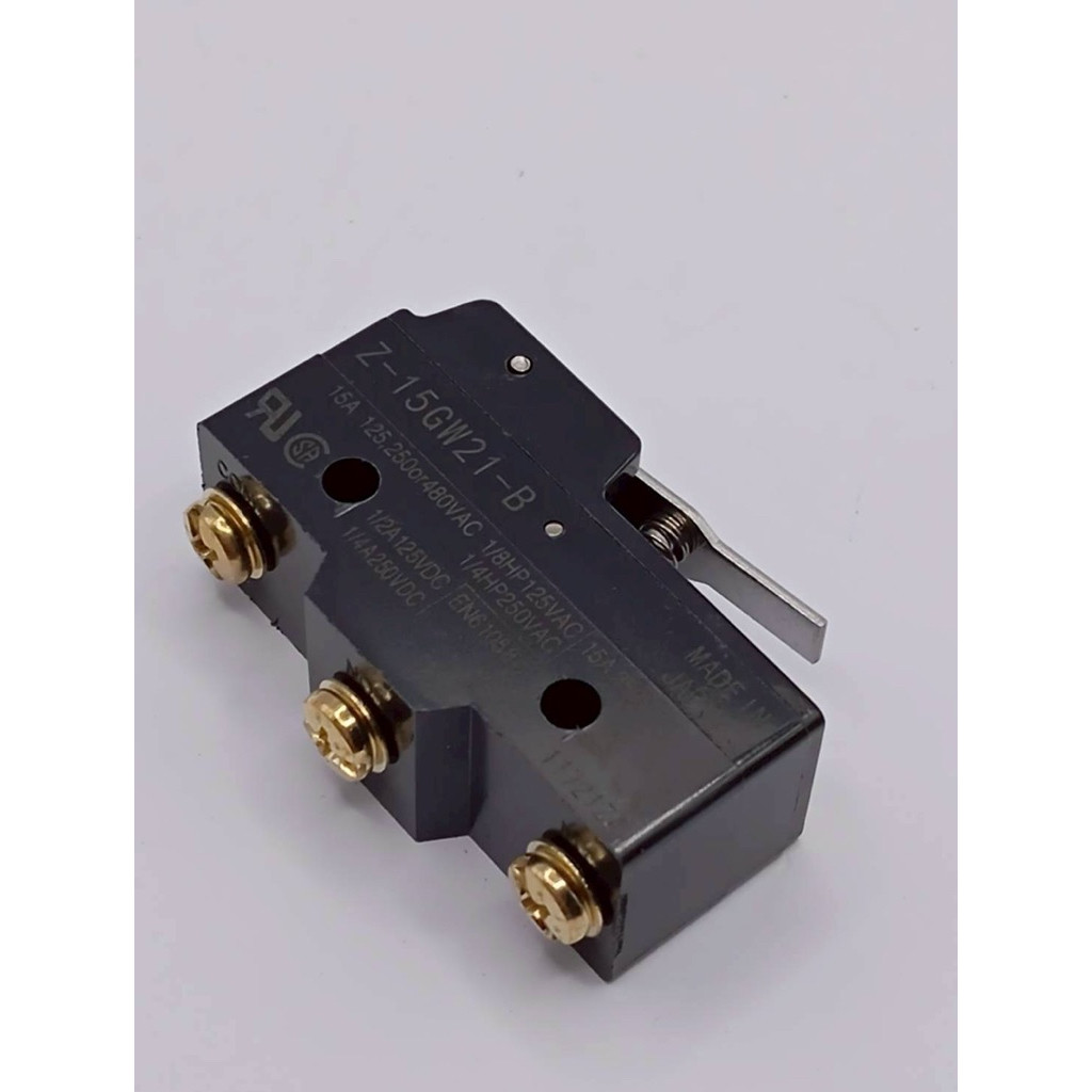 Z-15GW21-B 0mroท  สวิตช์ MADE IN Z-15GW21-B JAPAN 15A 125,250or480VAC 1/8HP125VAC 15A 250V~ 1/4HP250