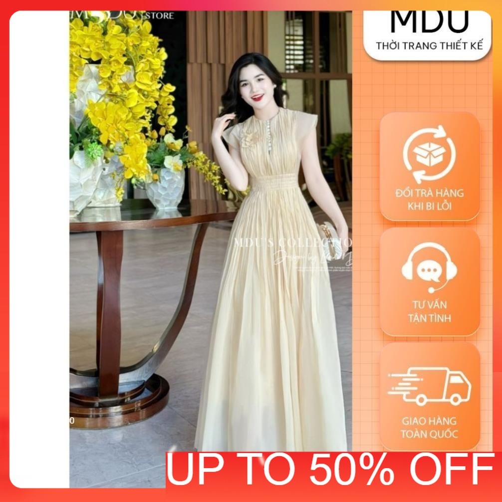 ชุดเดรสผ้าไหม MDU4204 สีขาวอ่อนเยาว์ ทรงกระโปรงบานอ่อนโยน จาก MDU K33-D3-1