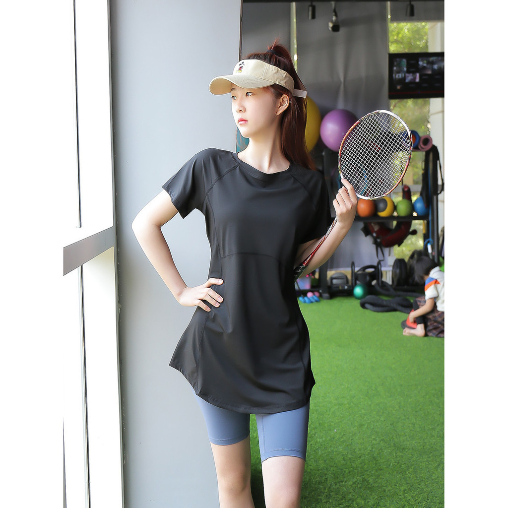ท็อปโยคะปกปิดบั้นท้ายแขนสั้นยาวกลางเสื้อยืดกีฬาลำลองสำหรับผู้หญิงทรงหลวม