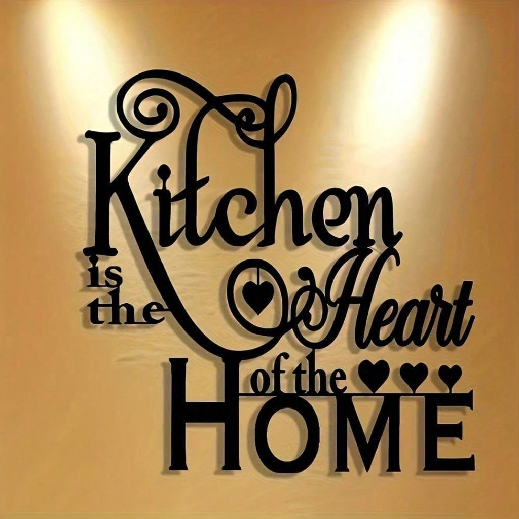 Minimalist Black Kitchen is the Heart of the Home ป้ายโลหะ – ตกแต่งผนังกันสนิมมีสไตล์สําหรับพื้นที่ในร่ม | ของขวัญวันเกิด/ขึ้นบ้านใหม่ระดับพรีเมี่ยมพร้อมการติดตั้งที่เรียบง่าย
