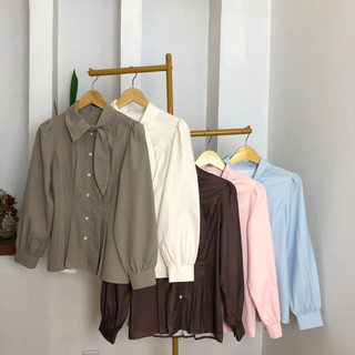 CHICMORE Kemeja Wanita Lengan Panjang Kerah Polo | Bahan Nyaman Elegan | Warna Beragam (Cokelat, Putih, Pink, Biru) | Atasan Casual Kekinian | Cocok Kerja, Kampus, Hangout | Trend Fashion Wanita 2026