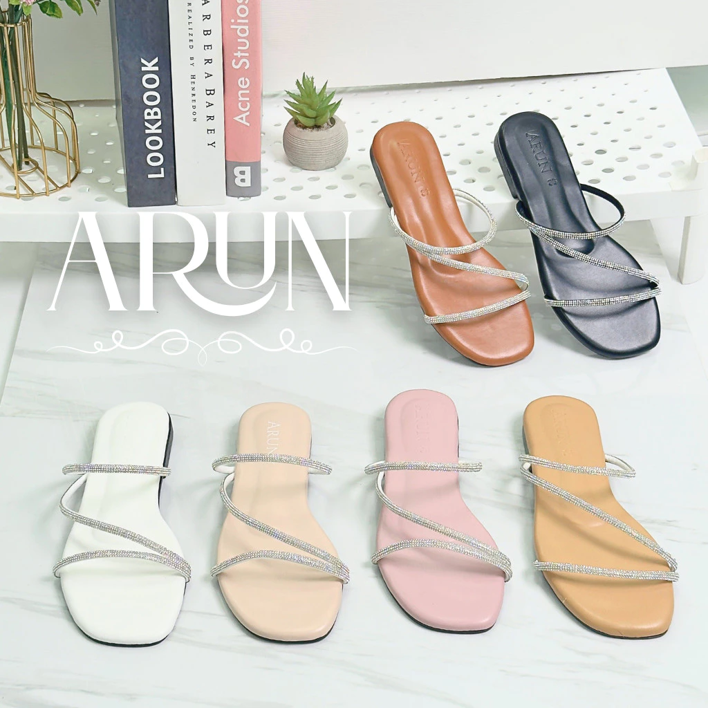 รองเท้าแตะแฟชั่น แบรนด์ ARUN รุ่น AR2013 สายคาดเพชร ปลายมน ไซส์ 36-45