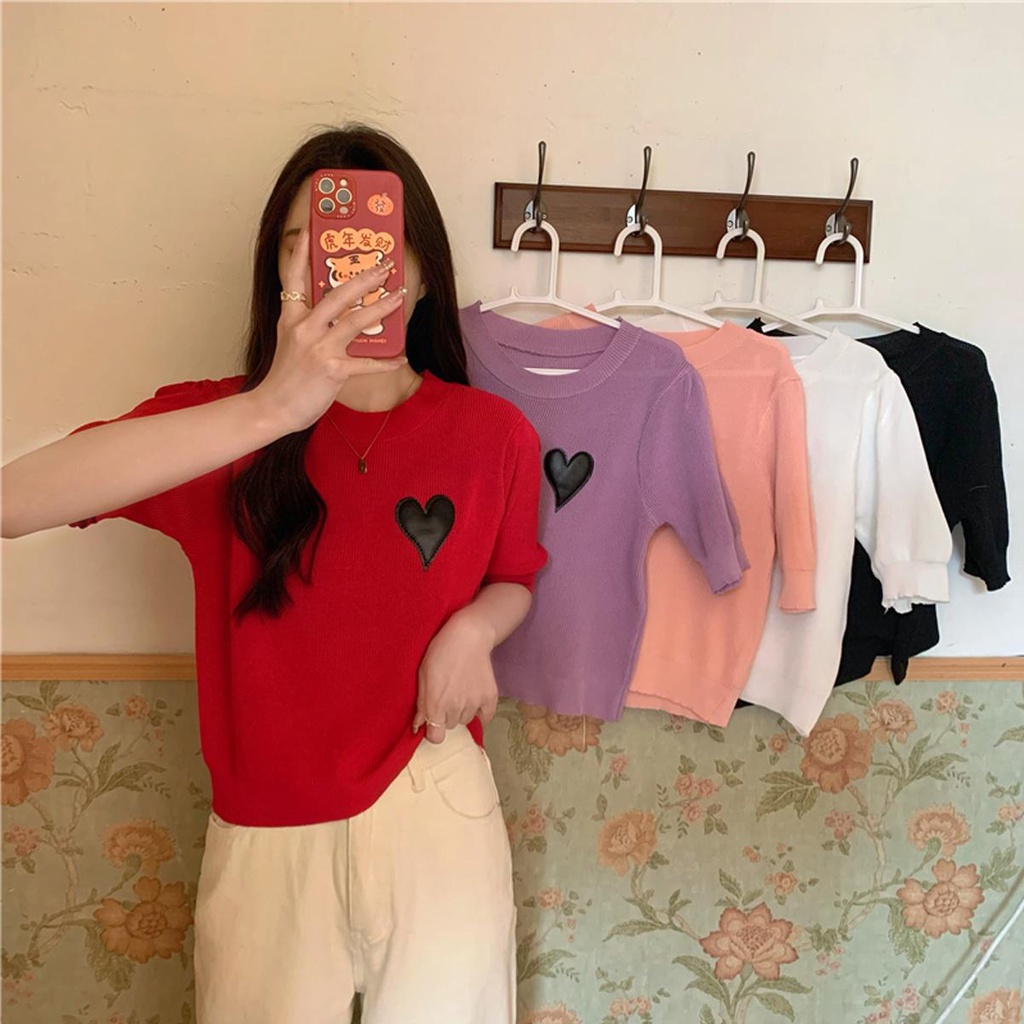 Lune_Grace .10039# เสื้อไหมพรมแขนสั้นคอกลม ดีเทลลายหัวใจ สไตล์เกาหลีน่ารักมาก ***พร้อมส่ง ***