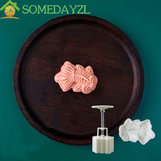 Somedayzl แม่พิมพ์ขนมไหว้พระจันทร์ พลาสติก ลายปลาทอง 3D 65 กรัม DIY