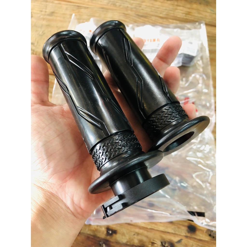 ฟรี Balancer Yamaha Handle Grip สําหรับ Y15ZR Y16ZR LC135 EZ115 NVX AVANTIZ EGO GEAR LAGENDA 115 MT1