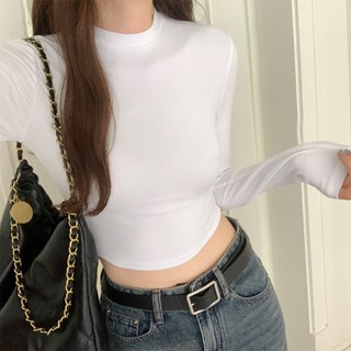 Suxi เสื้อครอปท็อปแขนยาว คอกลม เข้ารูป สีพื้น เรียบง่าย สําหรับผู้หญิง