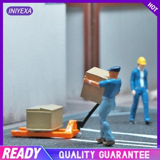 [Iniyexa] โมเดลฟิกเกอร์ 1:64 Man Carrying Box ขนาดเล็ก สําหรับถ่ายภาพสถาปัตยกรรม