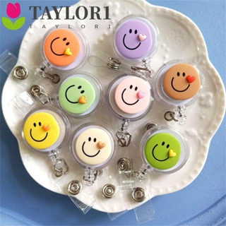 Taylor1 ป้ายแท็ก PVC รูปหน้ายิ้มน่ารัก ดึงออกง่าย สําหรับหมอ พยาบาล