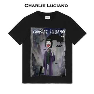 【พร้อมส่ง】เสื้อยืดแขนสั้น พิมพ์ลายตัวตลก Charlie Luciano แฟชั่นคู่รัก สําหรับผู้ชาย