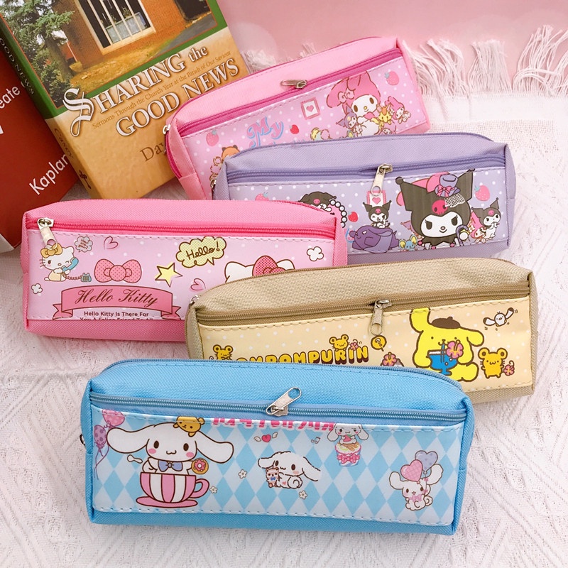 กระเป๋าดินสอ หนัง PU แต่งซิป ลายการ์ตูน Sanrio Hello Kitty เหมาะกับของขวัญ เครื่องเขียน สําหรับเด็กนักเรียน