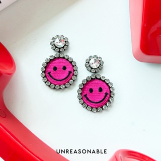 ต่างหู Drop Smiley สีชมพู น้ำหนักเบา สวยใส่สบาย Unreasonable Accessories UA0884-05