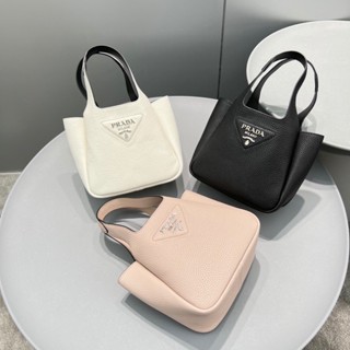 พรี ราคา7300 Prada mini Tote กระเป๋าแฟชั่นกระเป๋าถือหนังวัว