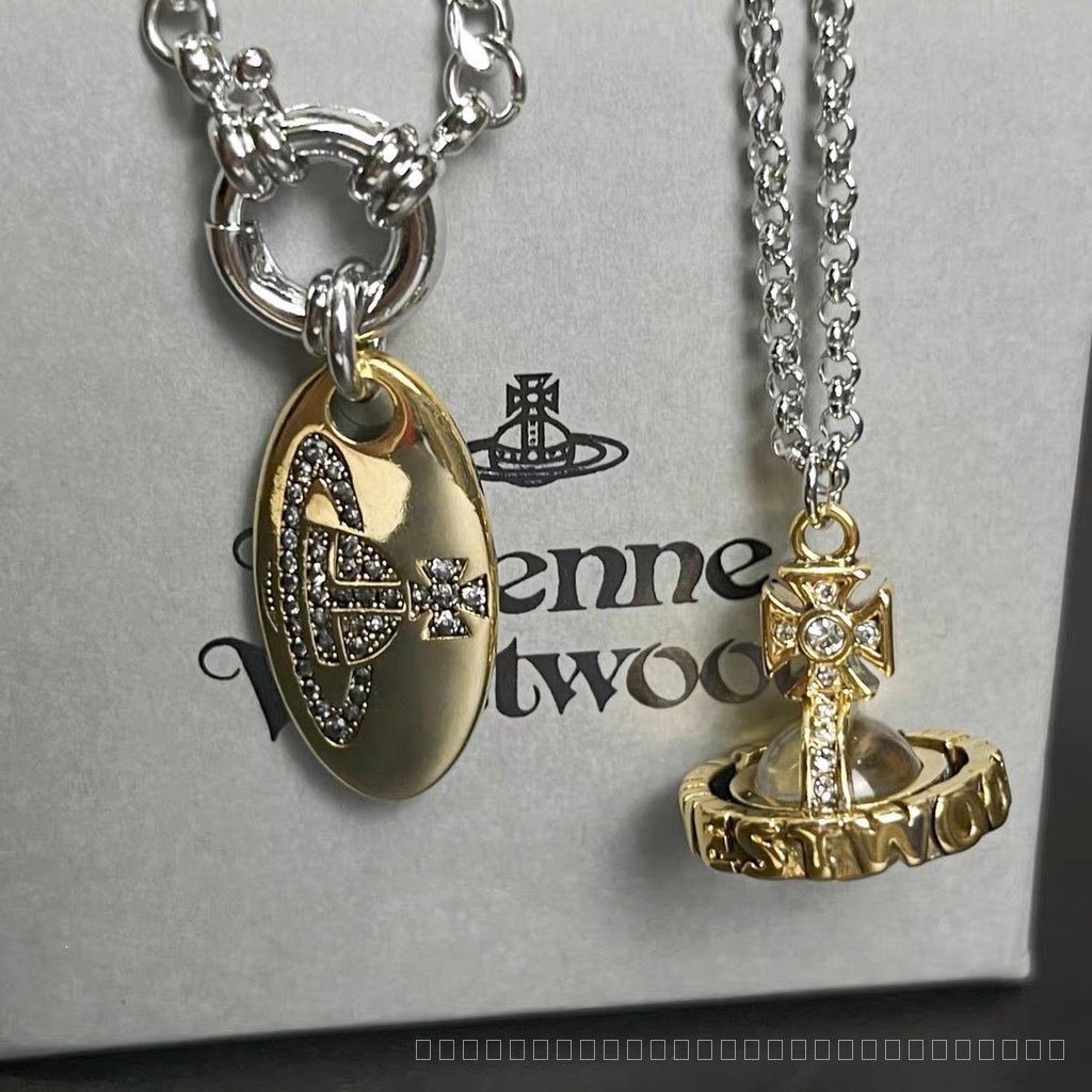 0820-YWGB Not fading y2k Vivienne Ancient Gold Tag Three-Dimensional Saturn Orb Pendant Necklace Light Luxury Design Sweater Chain