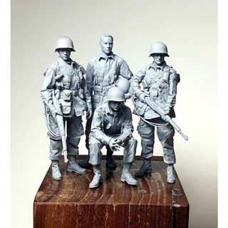 โมเดลทหารเรซิน 1/35 US Airborne 4 คน หมายเลข 1077