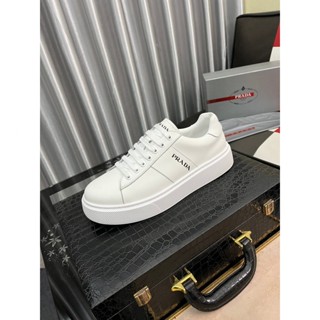 รองเท้าผ้าใบ Prada Prada ระดับไฮเอนด์ สไตล์โมเดิร์น
