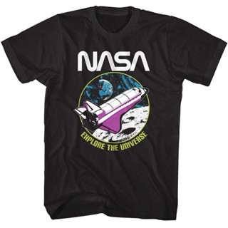 เสื้อยืด พิมพ์ลาย NASA Explore the Universe Space Shuttle Orbiter Moon Landing Earth สําหรับผู้ชาย