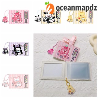 Oceanmapdz กระเป๋าใส่บัตรใบขับขี่ ลายการ์ตูนหมี สตรอเบอร์รี่ หนัง PU สําหรับผู้หญิง