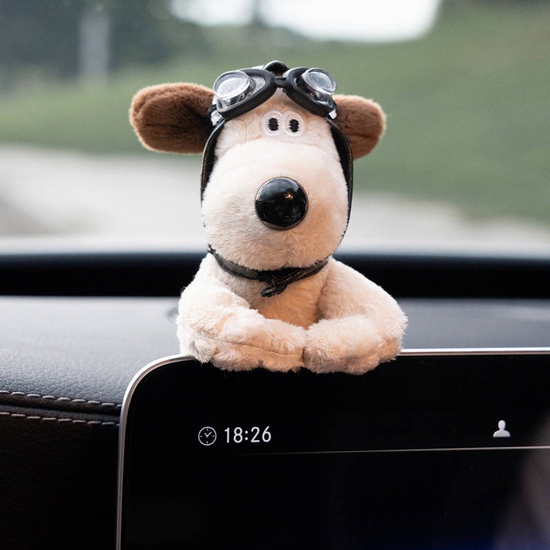 Turn Signal Car Small Ornaments Dog Lady Plush Doll Advanced Sense Car Interior Decoration Doll Wiper kw5p