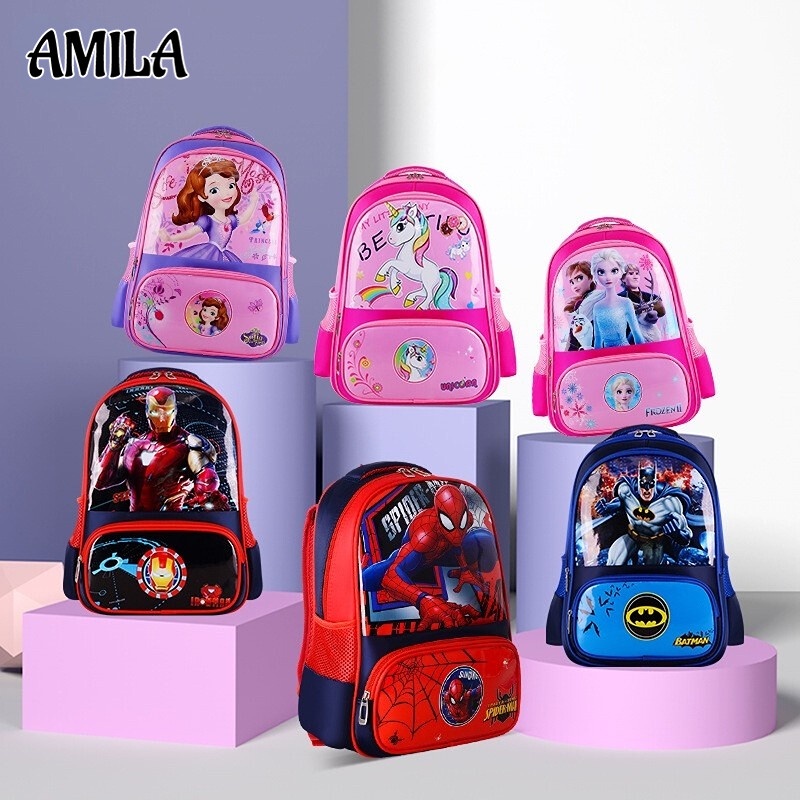 AMILA กระเป๋านักเรียน กระเป๋าเป้สะพายหลังการ์ตูนสําหรับเด็ก กระเป๋านักเรียนกันน้ำ 3D สวม ทนต่อการสึกหรอ กระเป๋านักเรียนประถม