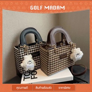 GOLF MDAM GF-F394  กระเป๋าสะพายข้างผู้หญิง พร้อมพวงกุญแจ