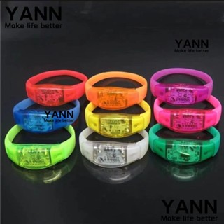 Yann1 กําไลข้อมือ มีไฟกระพริบ LED หลากสี สําหรับเล่นกีฬา ปาร์ตี้ 2 ชิ้น