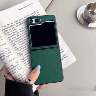 เคสโทรศัพท์มือถือหนัง PU แบบพับได้ กันกระแทก เรียบง่าย แฟชั่นคลาสสิก สําหรับ Samsung Galaxy Z Flip 5 Z Flip5 5G