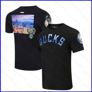 เสื้อยืดแขนสั้น พิมพ์ลาย Milwaukee Bucks City Scape Jersey สีดํา พลัสไซซ์ สําหรับเล่นกีฬาบาสเก็ตบอล PG1 GP1