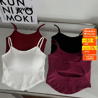 Lovito เสื้อกล้ามลําลอง เปิดหลัง พร้อมแผ่นรอง สําหรับผู้หญิง LNE17165 (สีขาว/แดง)