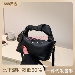 SISTER  กระเป๋าผู้หญิงสะพายข้าง กระเป๋าสะพาย ข้าง 2023 NEW   Trendy ทันสมัย High quality Korean Style L91T12YD 37Z230910