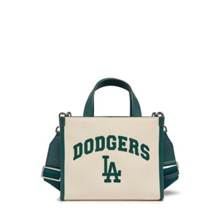 MLB กระเป๋า Tote Unisex รุ่น 3AORS083N 07CRD - สีครีม