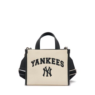 MLB กระเป๋า Tote Unisex รุ่น 3AORS083N 50CRD - สีครีม