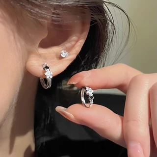 Roselife S925 เงินที่ละเอียดอ่อน Elegant Shining คริสตัล Star Unisex รอบ Hoop ต่างหูสําหรับผู้ชายผู้หญิง Pop Party Street วงกลมหูเครื่องประดับทุกวันอุปกรณ์เสริมของขวัญ