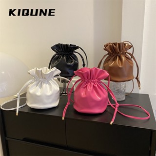 KIQUNE  กระเป๋าผู้หญิงสะพายข้าง กระเป๋าสะพาย ข้าง 2023 NEW   คุณภาพสูง Trendy สวยงาม Stylish L91T10A9 37Z230910